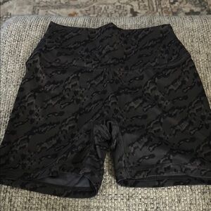 Paragon Fitwear Shorts size Medium